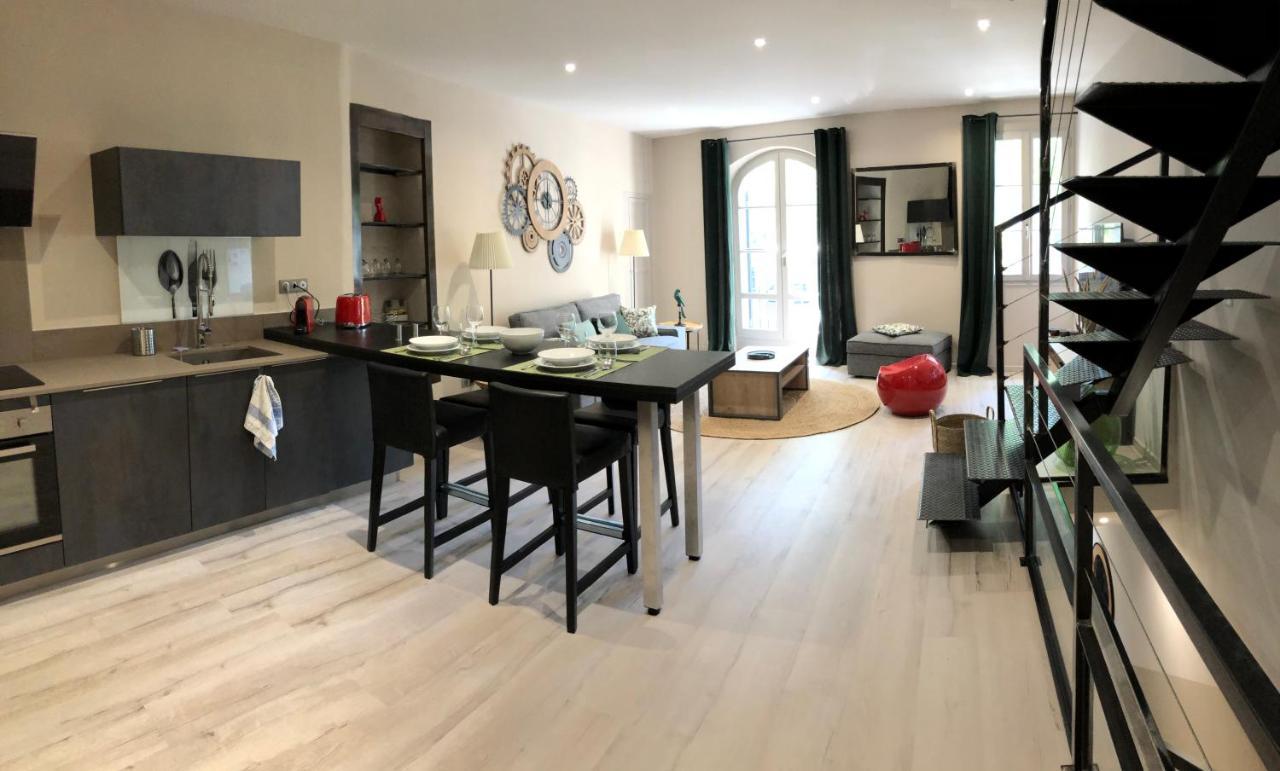 Apartamento Le Loft Sur Les Quais LʼIsle-sur-la-Sorgue Exterior foto